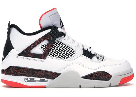 Air Jordan 4 Retro 'Flight Nostalgia' .